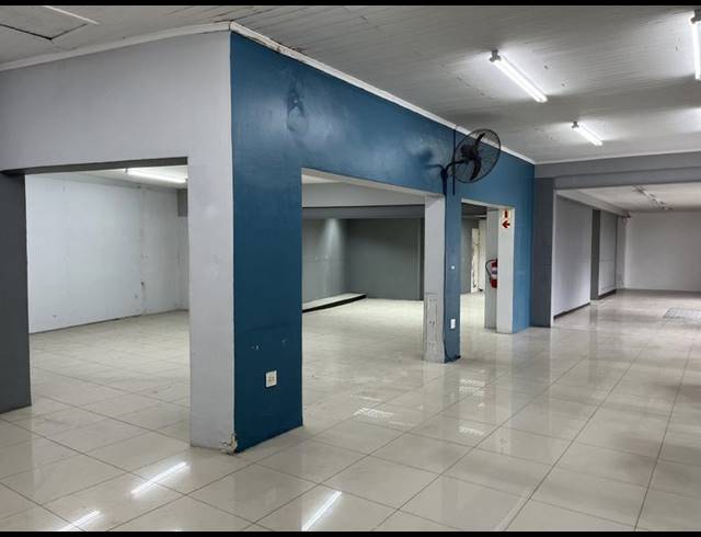 RETAIL PROPERTY TO RENT IN PAARDEN EILAND